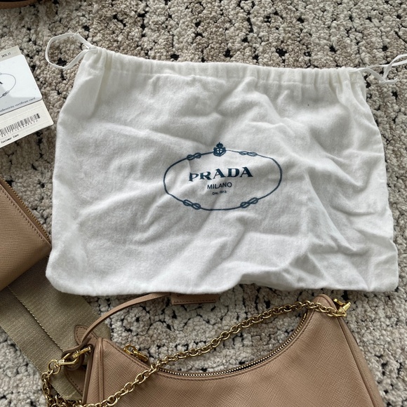 Prada Re-Edition 2005 Saffiano leather bag - Picture 12 of 12